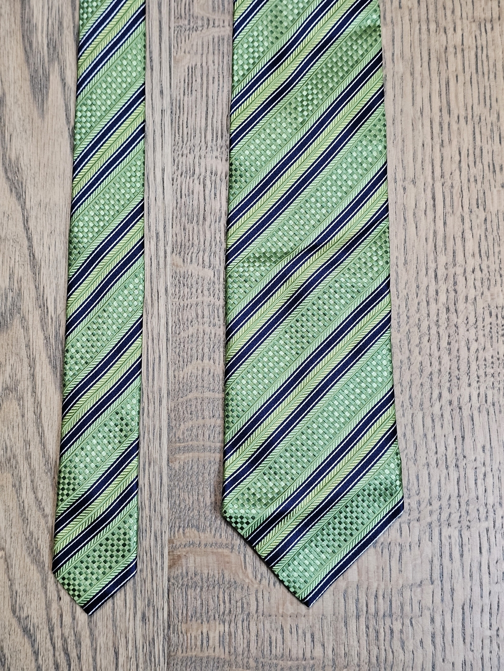 Ermenegildo Zegna Men's 95% Silk 5% Cotton Tie Designer